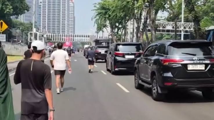 Viral Konvoi Mobil Terobos CFD Jakarta, Keselamatan Warga yang Berolahraga Jadi Sorotan